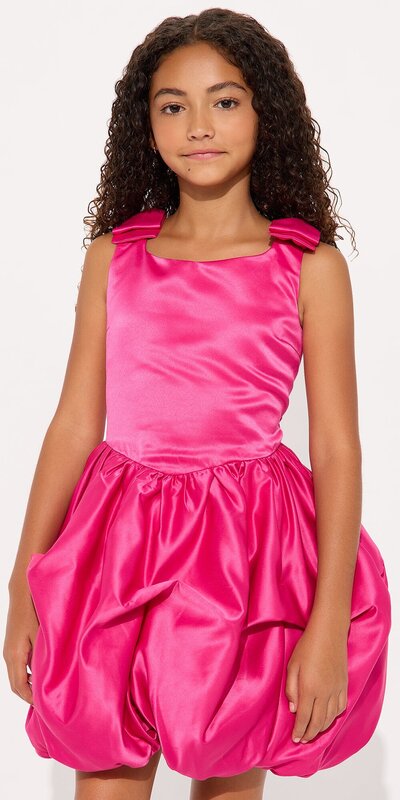 Mini šaty s mašľovým detailom a balónovým lemom v ružovej farbe