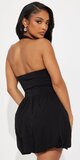 Halter mini šaty s mašľovým detailom a balónovým lemom v čiernej farbe