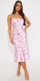 Bezramienkové midi šaty s potlačou v ružovej farbe