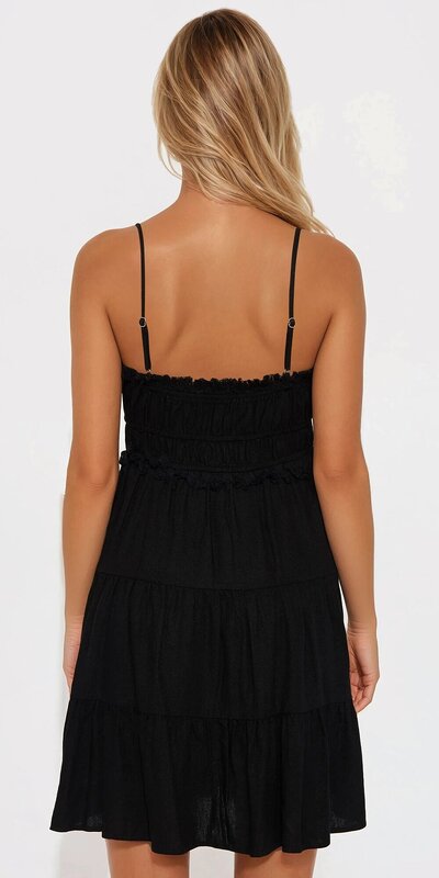 Ľanové mini šaty s viazaním a volánovou sukňou v čiernej farbe