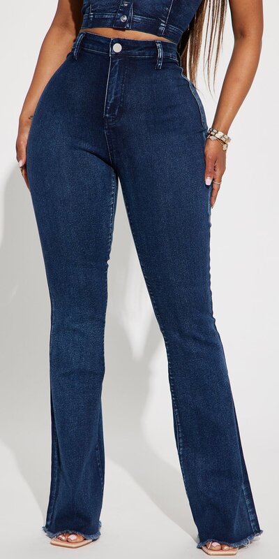 Rozšírené džínsy s vysokým pásom v modrej farbe