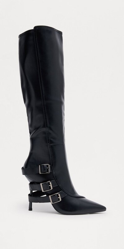 Čižmy po kolená s prackou v čiernej farbe