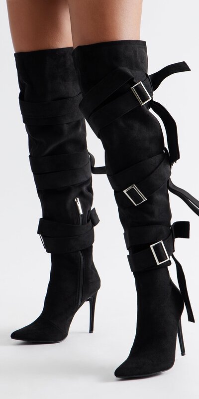 Vysoké čižmy na ihličkovom podpätku v čiernej farbe