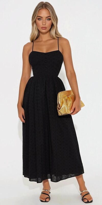 Midi šaty s madeirovým vzorom v čiernej farbe