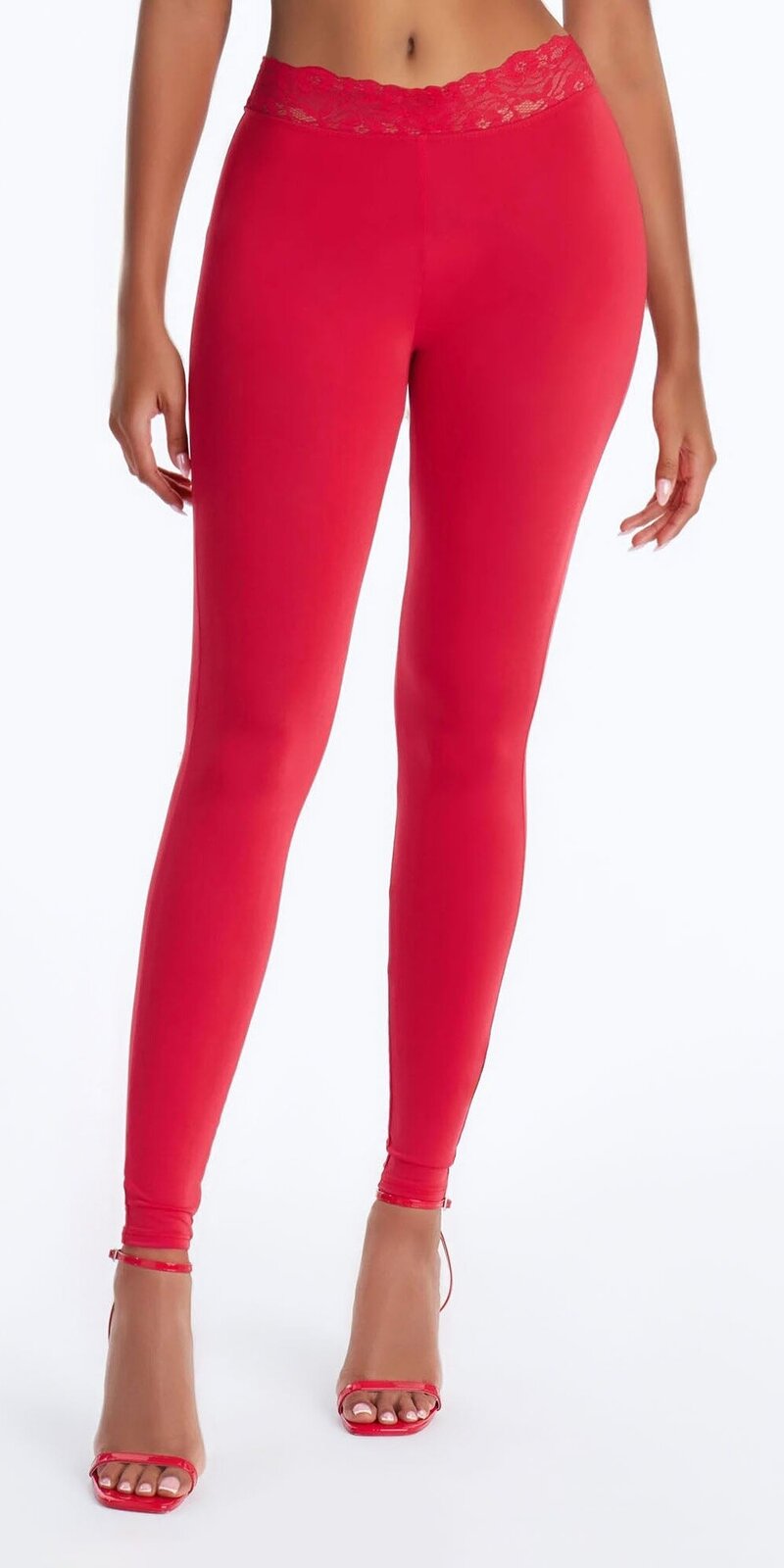 Červené legíny s vysokým pásom a čipkovaným lemom