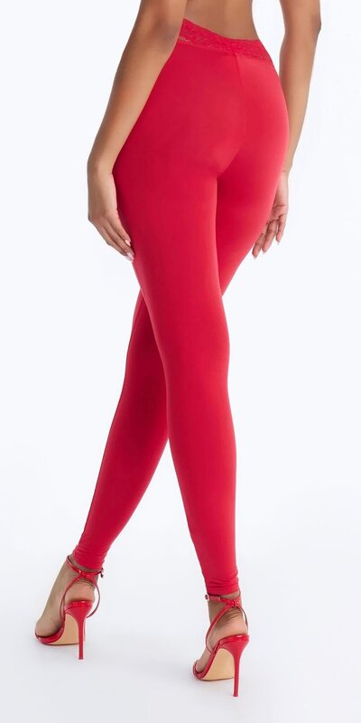 Červené legíny s vysokým pásom a čipkovaným lemom