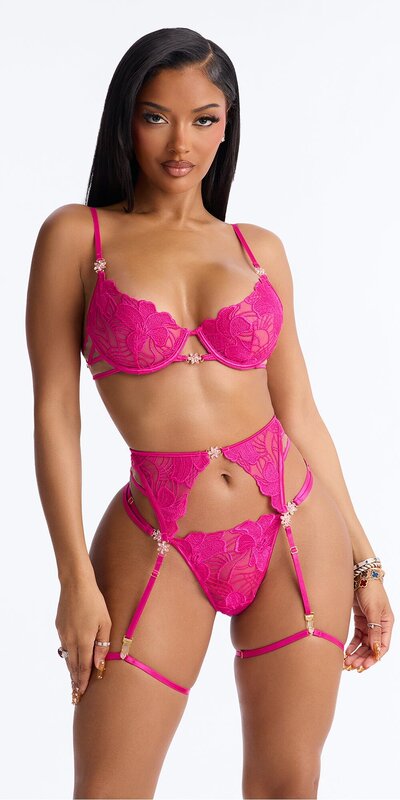 Fuchsiový vyšívaný set bielizne s podväzkovým pásom