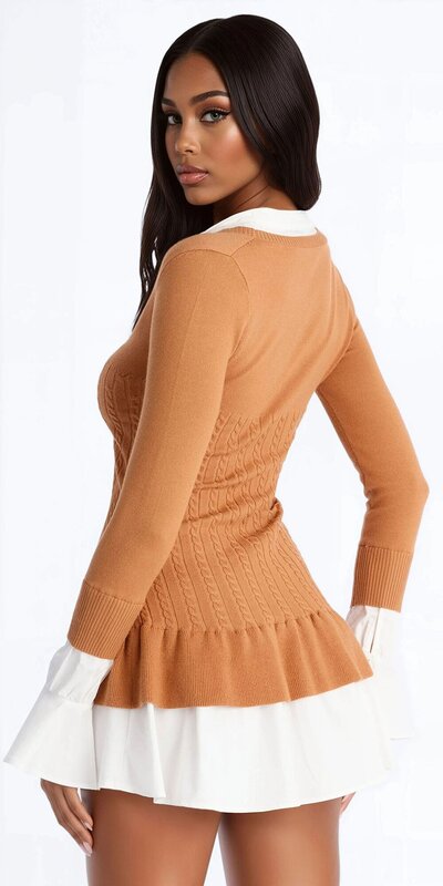 Hnedé pletené mini šaty s volánovým peplum strihom