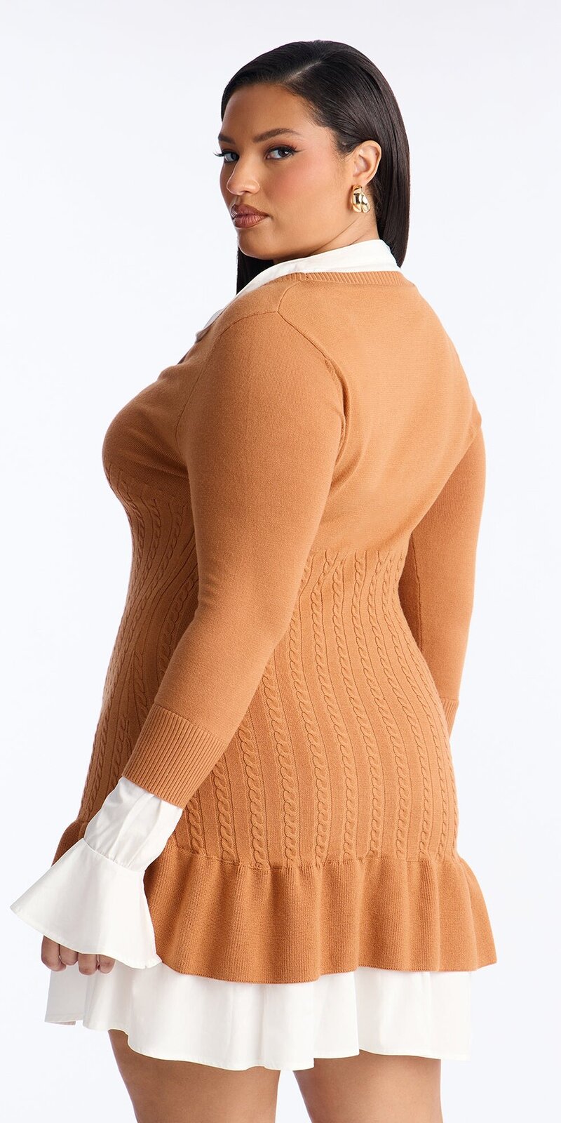 Hnedé pletené mini šaty s volánovým peplum strihom