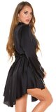 Elegantné saténové šaty s retiazkou Čierna