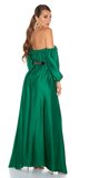Maxi saténové šaty s čiernym opaskom Zelená
