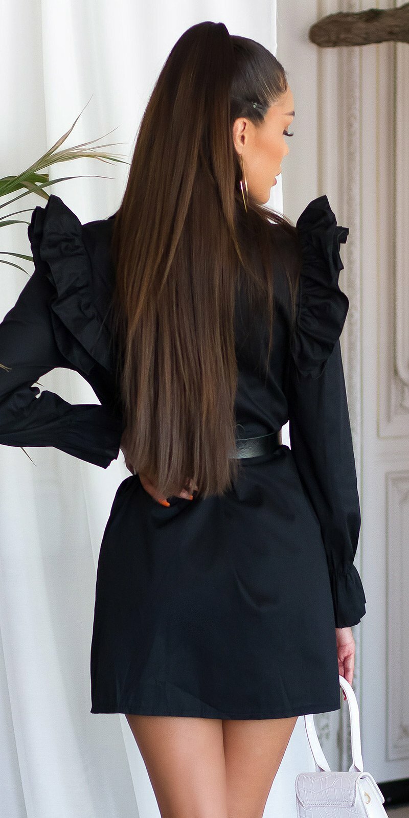 Blúzkové šaty s čiernym opaskom Čierna