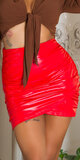 Vysoká koženková sukňa preložená Červená