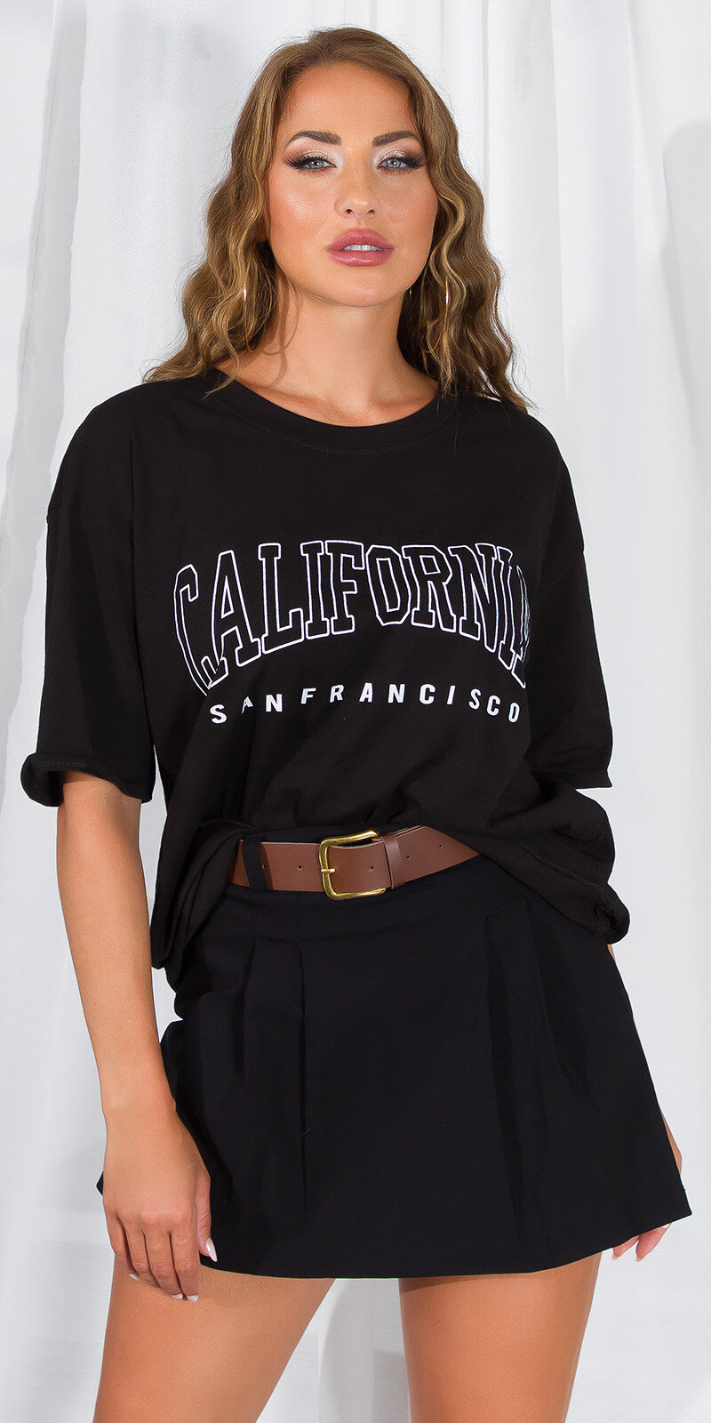 Voľné dámske tričko "CALIFORNIA" Čierna