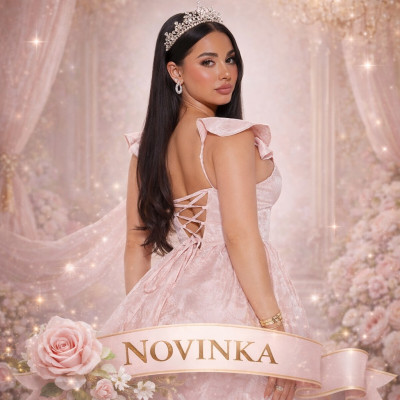???? Obľúbená novinka z kategórie šiat! Budete sa cítiť ako skutočná princezná – jemné, romantické a neprehliadnuteľné šaty ????✨ Objavte viac krásnych šiat na ???? https://najlepsiamoda.sk/saty???? Nezabudnite na 15 % zľavový kupón: TERAZ15, ktorý platí len do konca januára!Doprajte si kúsok, v ktorom zažiarite ✨